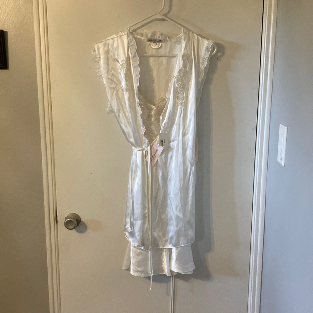 Linea Donatella New White Satin Beaded Chemise & Coverup